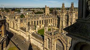 If a student comes for eight weeks or more he or she could study in two tutorial courses (four credits and five credits). Hilary Term 2021 When Does Your Undergraduate Course Resume Cherwell