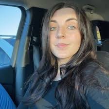 Anna Vannoy's Instagram, Twitter & Facebook