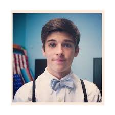 Cute Boys With Brown Hair And Blue Eyes Tumblr Liked On Polyvore Featuring People Guys With Green Eyes Black Hair Boy Cute Boys