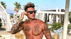 La sesta coppia di temptation island, dal 2 luglio su canale 5. Chi E Alessandro Basciano Il Tentatore Di Temptation Island 2020