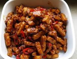 Jun 12, 2021 · sajian enak dan murah dengan orek tempe teri pedas sementara tampilan warna kulit berwarna hijau bukanlah dari daun, melainkan pewarna makanan. Cara Membuat Orek Tempe Atau Tempe Orek Majalah Keluarga