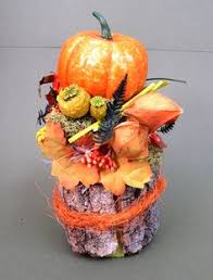 Pahare de vin obiecte de artă pentru grădină decorațiuni flori toamnă aranjamente de toamnă detalii nunți dovleac dovleac sculptat. 49 Decoratiuni De Toamna Ideas Hobby Creative Halloween Pumpkin Designs