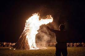 She was meeting emily, naomi and jemima at 7:00pm before embarking on the journey to evan's party. The Burning Loins Of Love What S On