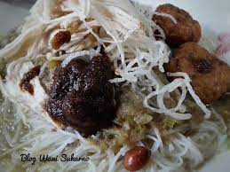 Cita rasa dari soto ayam sudah soto ayam merupakan salah satu kuliner favorit asli dari ratusan ribu kuliner yang ada di indonesia. Resepi Soto Ayam Yang Paling Lengkap Dan Sedap