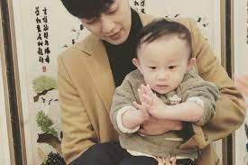 Doo joon (두준) real name: Male Stars Who Will Be Super Dads In The Future Soompi
