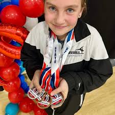 Congratulations to the Level 3 and Level 5 girls who competed this morning  at the Metro North Central Regional Championships! All the girls tried  their very best and performed strong routines. Well