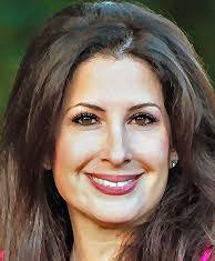 Heather Cohen's Instagram, Twitter & Facebook