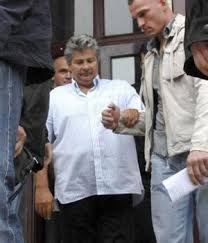 Curtea de apel bucureşti, aşteptată să se pronunţe în dosarul dintre traian băsescu şi cnsas care cere recunoaşterea calităţii sale de colaborator al securităţii. Curtea De Apel I A Interzis Lui Sov Sa Parasesaca Romania Ziarul Curentul