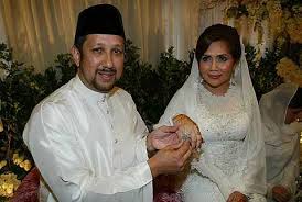 Tengku abdullah on wn network delivers the latest videos and editable pages for news & events, including entertainment, music, sports, science and more, sign up and share your playlists. Bekas Isteri Datuk K Milik Rayyan Semasa Mstar