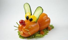 Sculpture Sur Fruit Et Sur Legume 93 Idees Et Instructions Sculpture Sur Legumes Art Culinaire Cuisine Creative