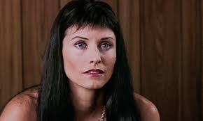 Gale Weathers (Scream): ENTJ