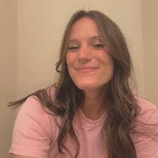 Tia Barnes's Instagram, Twitter & Facebook