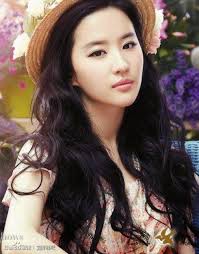 Liu yifei est une actrice chinoise. 32 Yifei Liu Wallpapers On Wallpapersafari