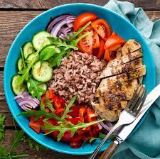 Dark leafy greens like spinach, swiss chard, collard greens, mustard greens, and beet greens are all packed with vitamins, minerals, and phytonutrients that support health. 30 Best Low Calorie Foods To Lose Weight According To Dietitians
