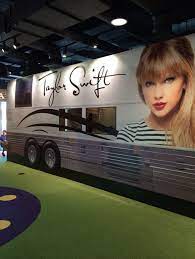 Tsweezy On Twitter Swift Tour Taylor Swift Taylor Alison Swift