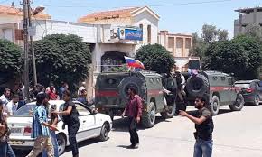 ‎درعا 24 لنقل ما يجري على أرض الجنوب السوريّ كما هو؛ بدون أي تحريف أو تغيير وبعيداً عن التزوير. Ø§Ù„Ø´Ø±Ø·Ø© Ø§Ù„Ø±ÙˆØ³ÙŠØ© ØªØ¯Ø®Ù„ Ø·ÙØ³ Ø¨Ø±ÙŠÙ Ø¯Ø±Ø¹Ø§ Ø¹Ù†Ø¨ Ø¨Ù„Ø¯ÙŠ