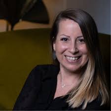 Ed et Vianney, un après midi de printemps à Londres pour écrire une chanson  à 4 des mains les plus douées de leur époque, une fin de journée à Munich  pour faire