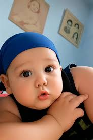 Humor sobre Inteligencia Artificial y baby AI