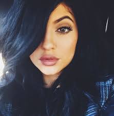 16 Times Kylie Jenner And Kim Kardashian Looked Exactly Alike, Because The  Resemblance Is Seriously UnKanny