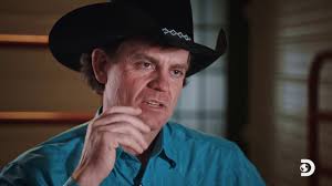 Cowboys and dinosaurs: New TV series follows fossil-hunting ranchers in  Wyoming, Montana