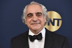 Elaine Klock's Instagram, Twitter & Facebook