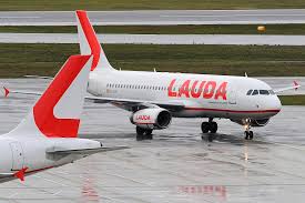 Book direct at the official ryanair.com website to guarantee that you get the best prices on we value your privacy. Kranke Mitarbeiter Aca Sieht Sicherheit Bei Ryanair Tochter Laudamotion Gefahrdet Austrian Wings