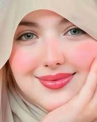 بما انك أمرأة ماهو ابسط شئ يقدمه الرجل لتكوني انسانة .سعيدة..