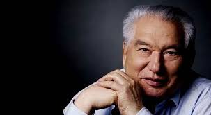 Yaşamı boyunca, selvi boylum al yazmalımın da aralarında bulunduğu çok sayıda esere imza atan, kitapları 100'den fazla dile çevrilen cengiz aytmatov, vefatının 11. Cengiz Aytmatov U Selvi Boylum Al Yazmalim Hikayesi Ile Kesfettik Turkiye Nin Ekonomi Portali Sondevir