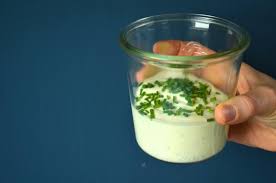 Eivinaigrette, kräutervinaigrette und orangenvinaigrette sind unsere drei dressings, die hervorragend zu einem frischen, knackigen kopfsalat passen. Schnittlauch Sahne Dressing Ye Olde Kitchen Food Und Gartenblog