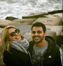 وكانت مي حلمي وطليقها محمد رشاد قد ظهرا في حلقتين من برنامج شيخ الحارة والجريئة وتبادلا فيها الاتهامات وكشفا الكثير من أسرار زواجهما وأسباب الطلاق بشكل أثار الجدل. Ø£ÙˆÙ„ ØªØ¹Ù„ÙŠÙ‚ Ù…Ù† Ù…ÙŠ Ø­Ù„Ù…ÙŠ Ø¹Ù„Ù‰ ØªØ¯Ù‡ÙˆØ± ØµØ­ØªÙ‡Ø§ ÙˆØ¥Ù„ØºØ§Ø¡ Ø²ÙØ§ÙÙ‡Ø§ Ø¹Ù„Ù‰ Ù…Ø­Ù…Ø¯ Ø±Ø´Ø§Ø¯ Ù…Ø¬Ù„Ø© Ù‡ÙŠ