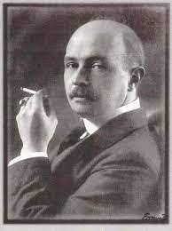 Lacey Beeler's Instagram, Twitter & Facebook