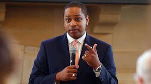 A lie detector test (or polygraph) is a device which measures change in a number of physiological variables such as blood pressure, pulse rate, respiration, electrodermal activity when a person is asked a series of questions relating to an issue under. Virginia Lt Gov Justin Fairfax S Office Says 2 Polygraph Exams Support His Denials Of Sex Assault Allegations By Two Women Abc News