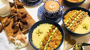 مسفوف تونسي بالفاكية و التمر Recette Masfouf Tunisien Couscous Sucre In 2020 Cooking Recipes Couscous Recipes