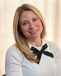 Amanda Landes's Instagram, Twitter & Facebook