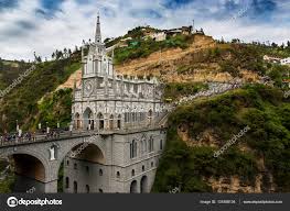 Znalezione obrazy dla zapytania Santuario de las Lajas