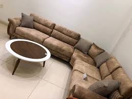 خشب كنب ملكي بني