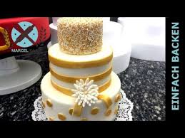 Am schönsten tag im leben darf sie auf keinen fall fehlen: 3 Stockige Moderne Hochzeitstorte Super Einfach I Hochzeitstorte Selber Backen Youtube