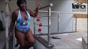 Il ya 2 semaines 12:03 pornhub africaine, gros seins, gros cul, levrette, en public. Femmes Africaines Bagarre Search Xnxx Com