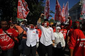 Berikut 7 poin protokol kesehatan yang mesti kamu taati dan terapkan di masa new normal yang akan mendatang. Abai Protokol Kesehatan Saat Pendaftaran Pilkada 2020 Halaman All Kompas Com