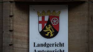 Get a logo that matches your look & feel preferences. Mainz Drogenprozess Am Landgericht 25 Jahriger Dealer Aus Worms Zu Funf Jahren Haft Verurteilt Region