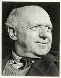 Kritik: "Unflattening: Reimagining Scholarship Through Comics" with Nick  Sousanis: Response by Carol L. Tilley