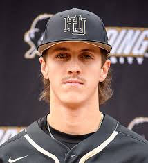 Julie Tabor (@JulieTabor9)