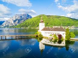 How to get from wolfgangsee to gmunden by bus, train, taxi or car. Gmunden Schloss Ort Oder Schloss Orth Am Traunsee See Luftbild Osterreich Gmunden Schloss Ort Ist Ein Osterreichisches Schloss Das Um 1080 Jahre Gegrundet Wurde Lizenzfreie Fotos Bilder Und Stock Fotografie Image 92556404