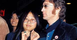 Historia The Beatles (Fab Four): MAY PANG i JOHN (1)