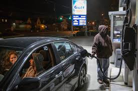 The cost on meter clearly visible in some shots. New Jersey Is Last State To Insist At Gas Stations Don T Touch That Pump The New York Times
