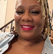 Jocelyn Mcelroy's Instagram, Twitter & Facebook