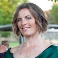 Laura Garlock's Instagram, Twitter & Facebook