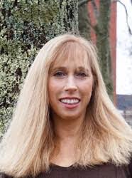 Ellen Potter's Instagram, Twitter & Facebook