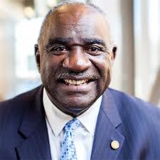 Gene Haynes's Instagram, Twitter & Facebook