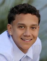 Ryan Hendricks's Instagram, Twitter & Facebook